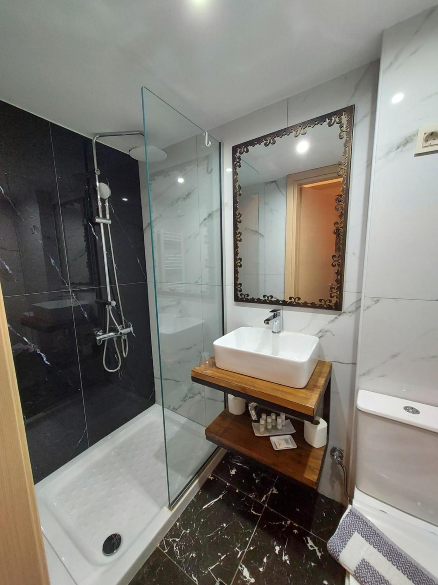 Virsa Boutique Rooms Янина Екстериор снимка
